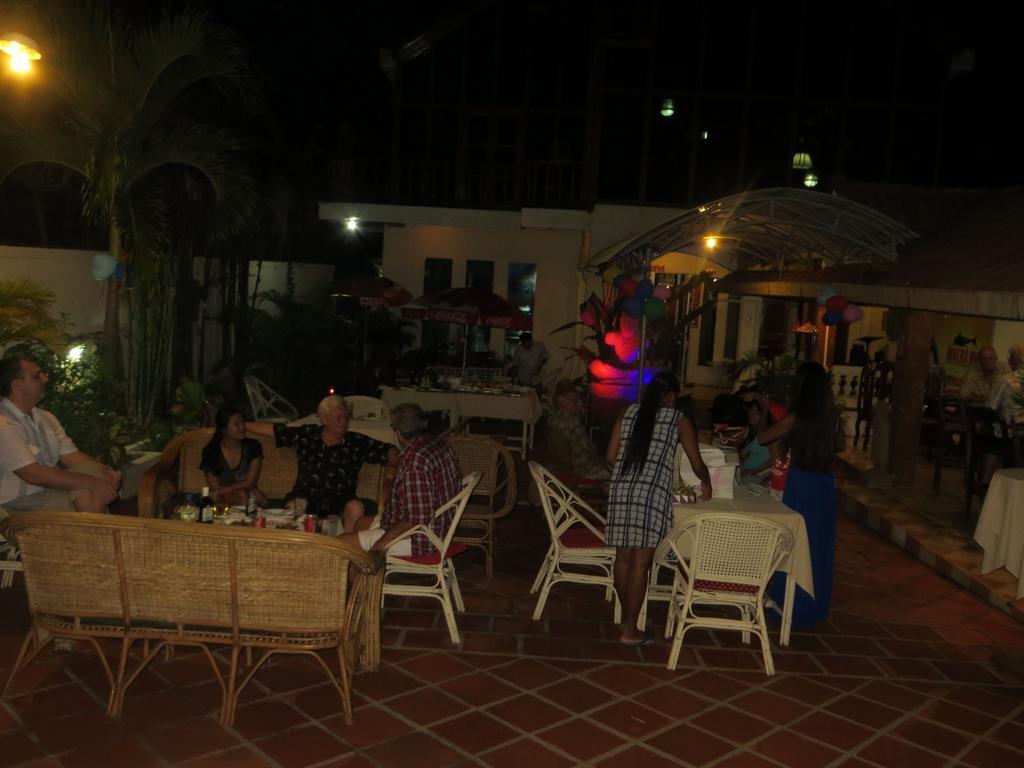 Divers Hotel Sihanoukville Esterno foto