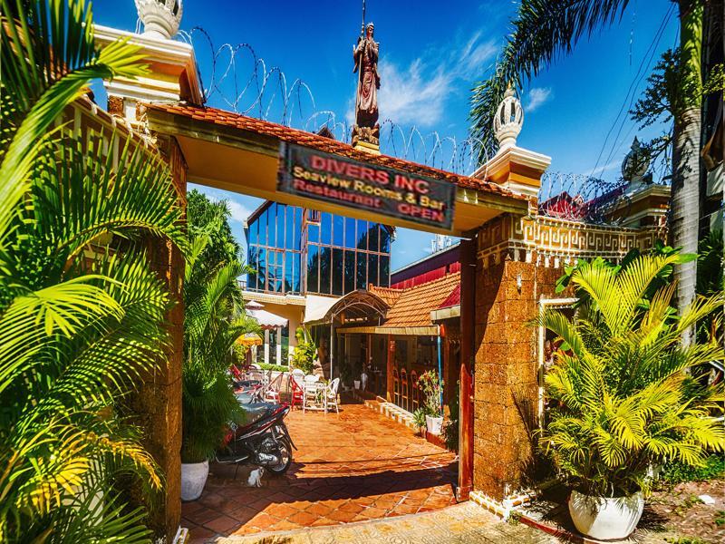 Divers Hotel Sihanoukville Esterno foto