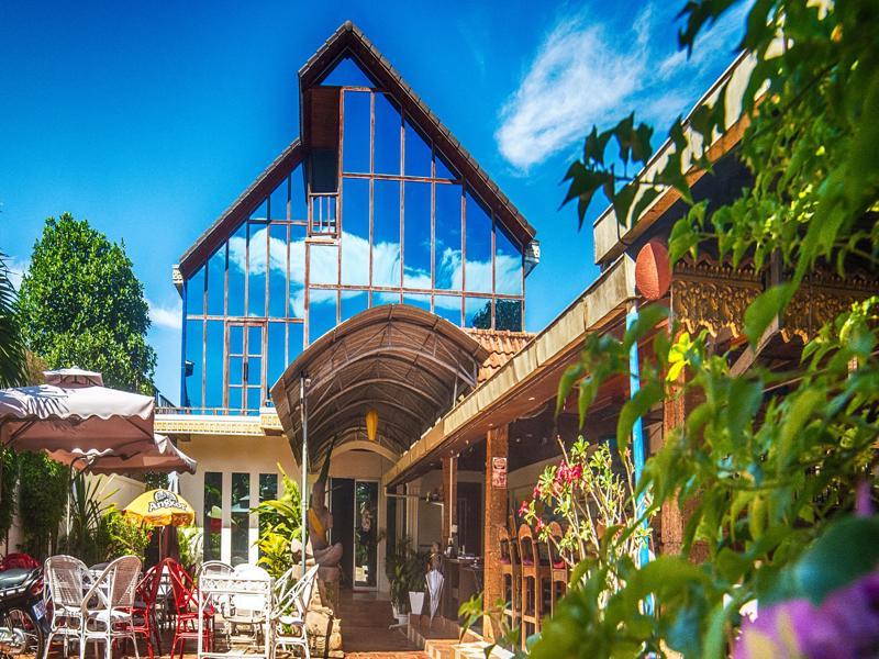 Divers Hotel Sihanoukville Esterno foto